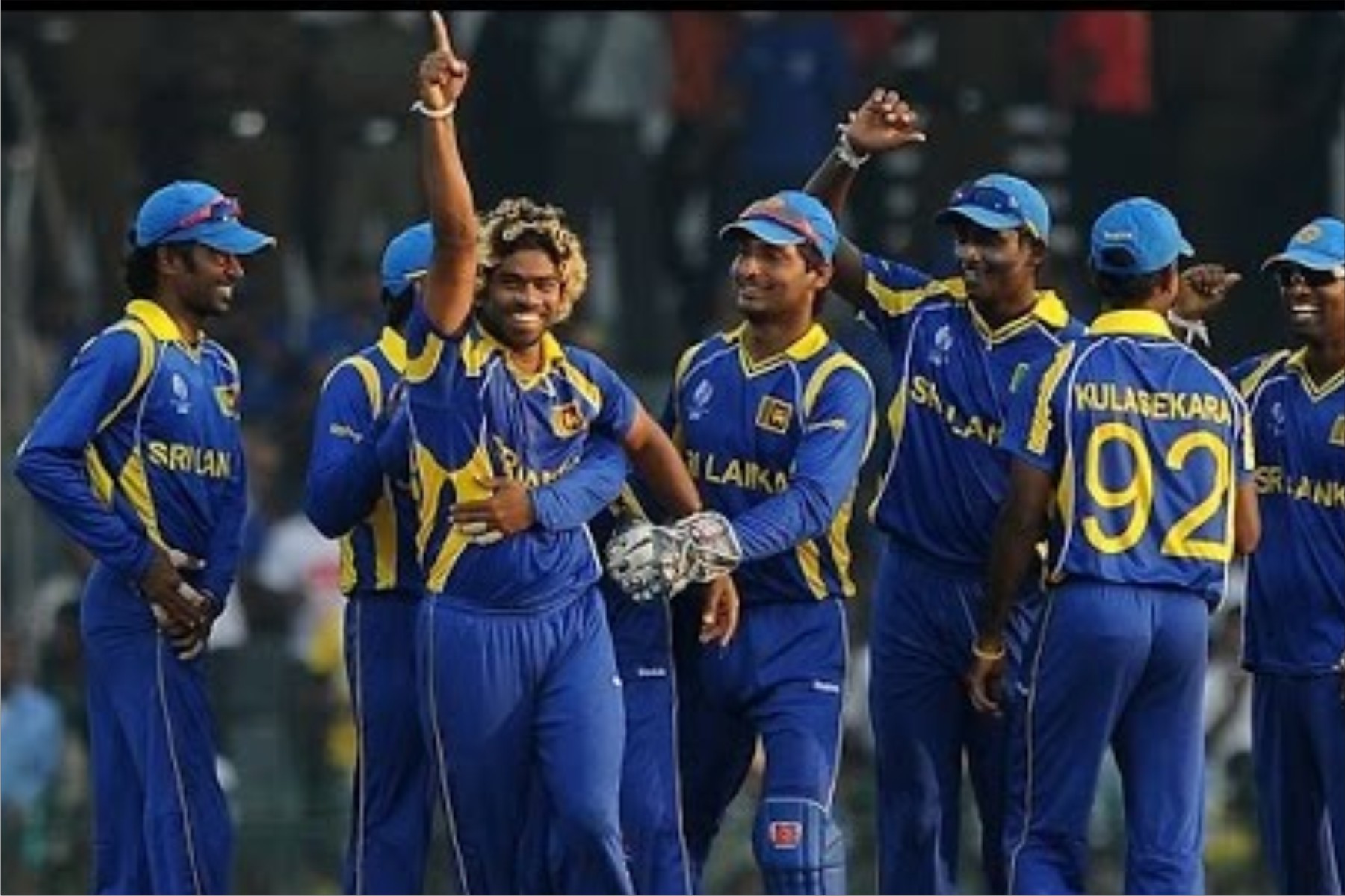SL beat England by 9 wickets