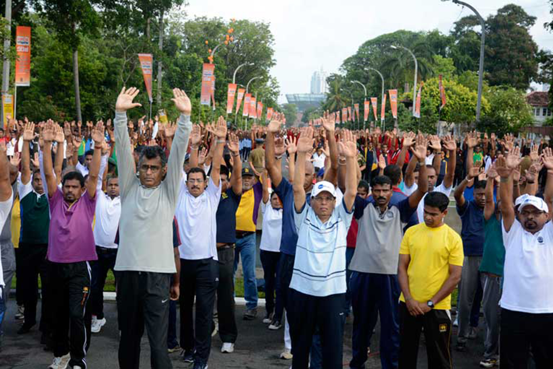 President runs marathon to promote energy conservation